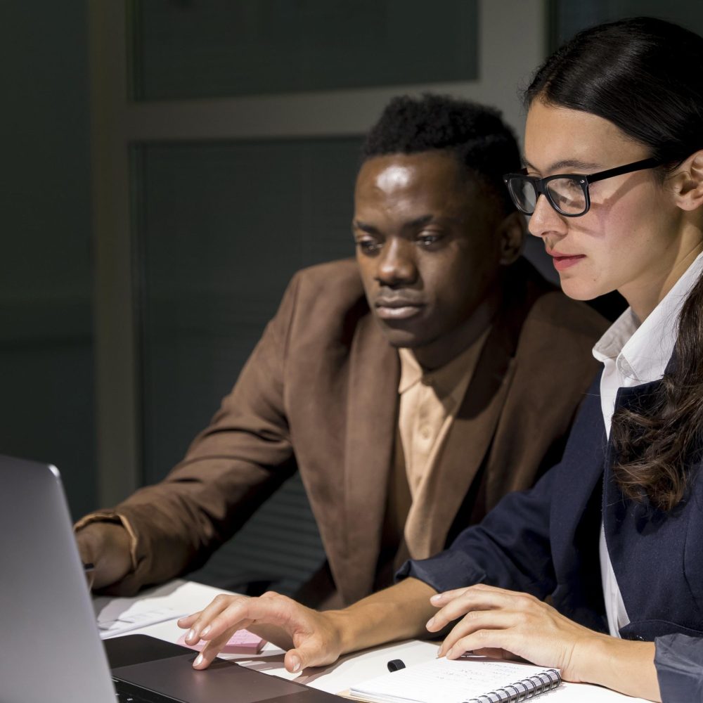 business-teammates-working-late